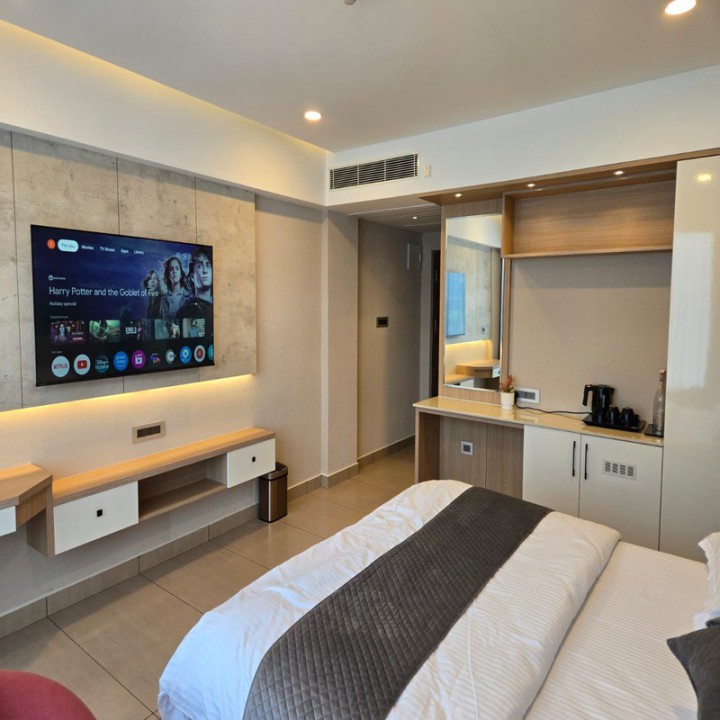 Premier Spacious Room with King Size Bed