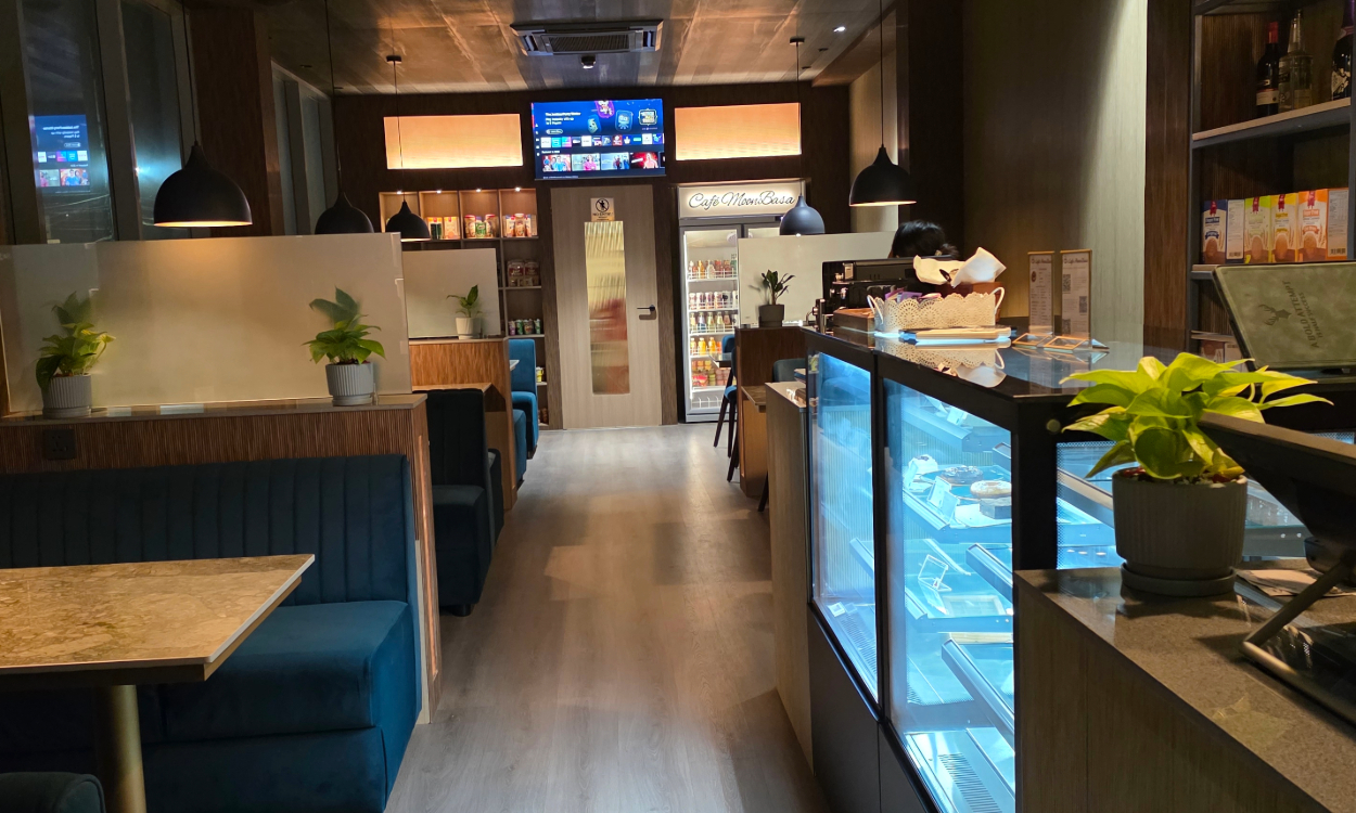 Cafe Moonbasa